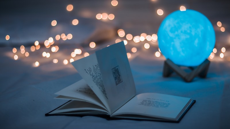 李逵捕鱼2026珊瑚礁场景游戏截图 - 色彩斑斓的珊瑚丛中穿梭着小丑鱼、蝴蝶鱼等小型高速鱼群